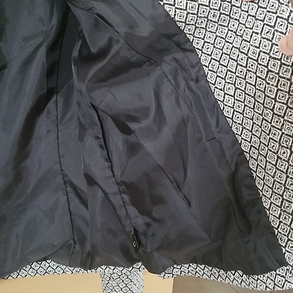 Suit - Picture 5 of 7